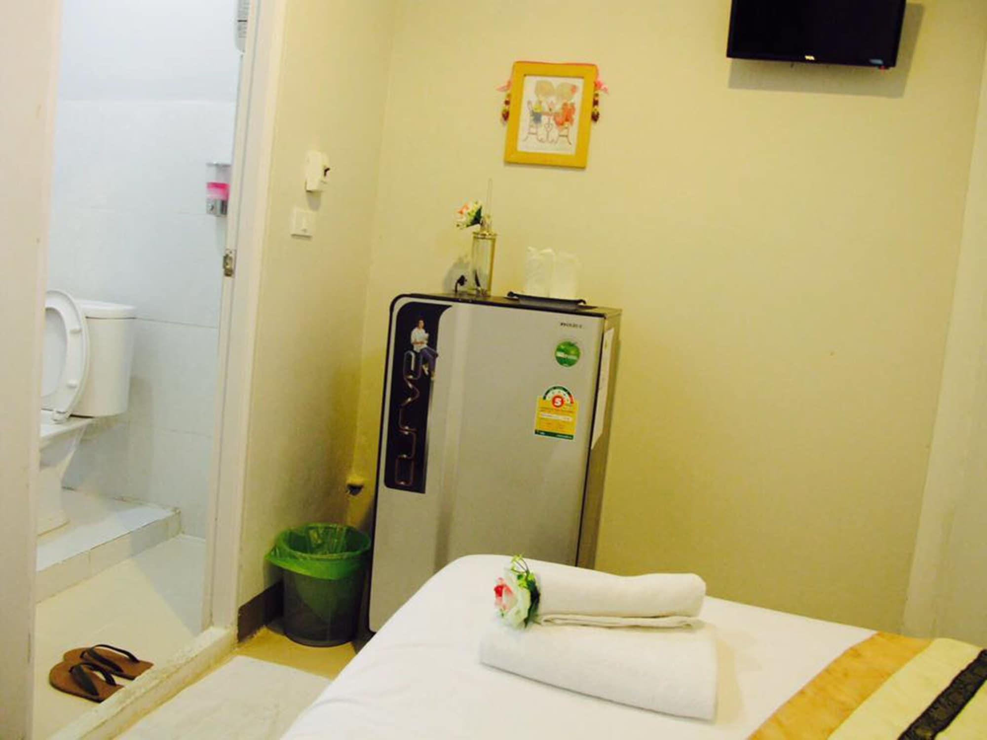 Set de Habitación Retro Twin Home at Maesot