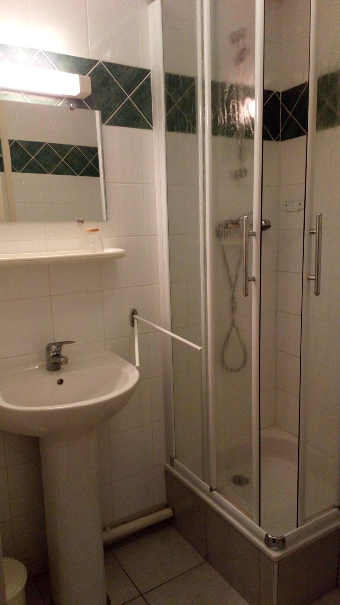 Equipamiento de Habitación La Roseraie