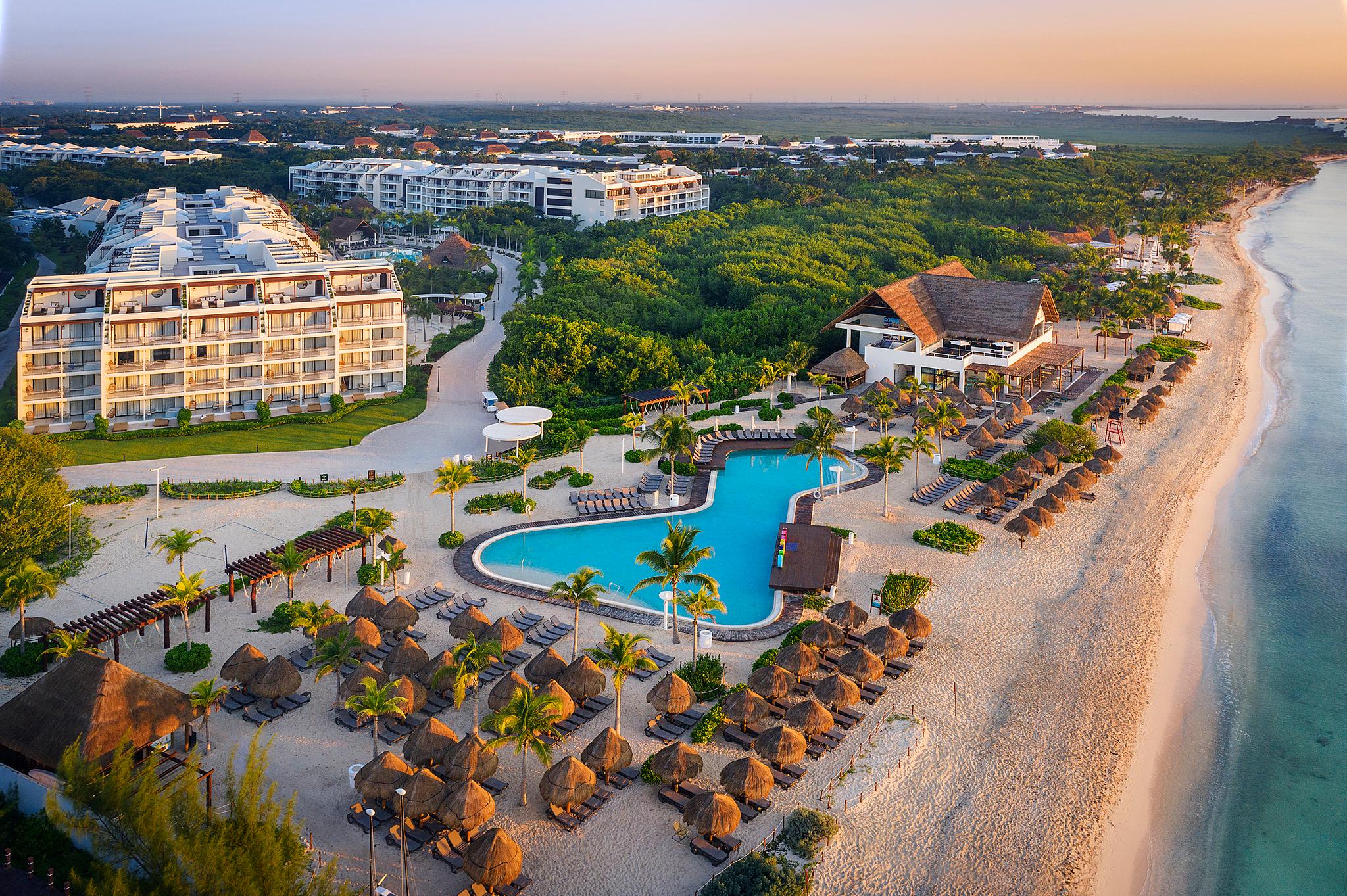 Vista Exterior Ocean Riviera Paradise All Inclusive