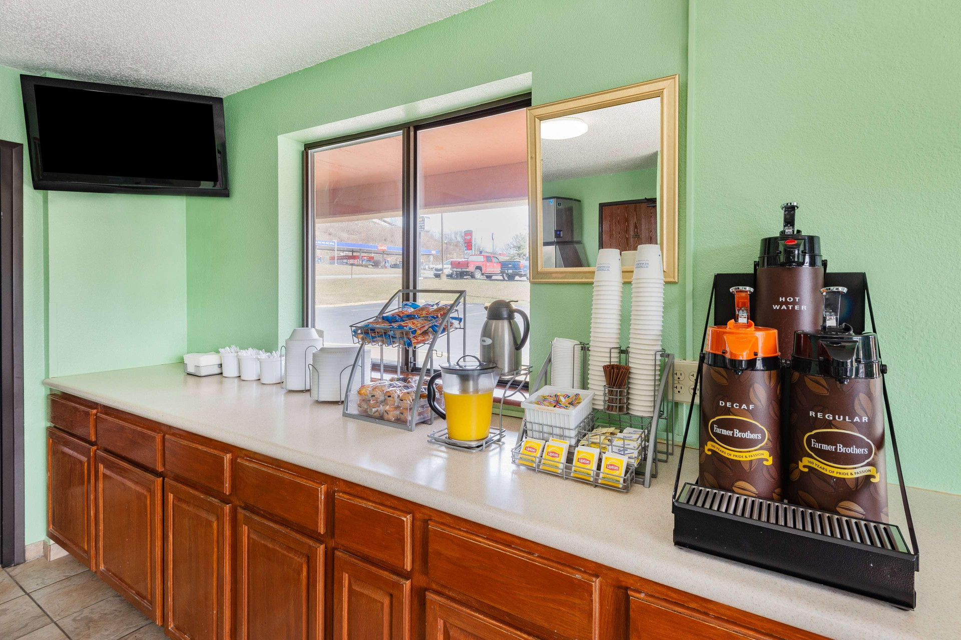 Restaurant Super 8 by Wyndham Waynesburg