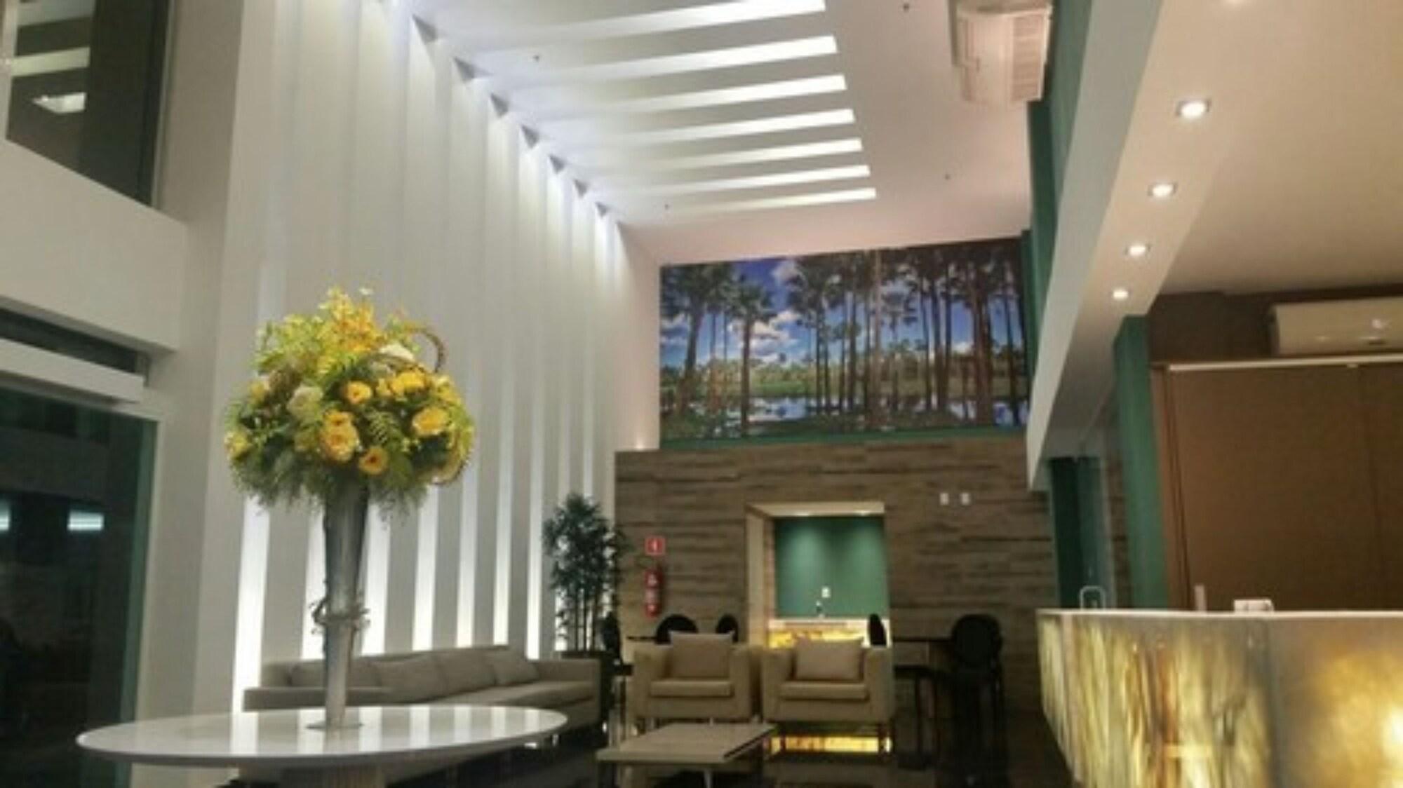 Vista Lobby Uchoa Teresina Hotel