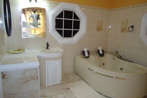 Alojamiento - Panoramic Views, Close to: shopping centres, Stadium, Jazz & Blue Festival
