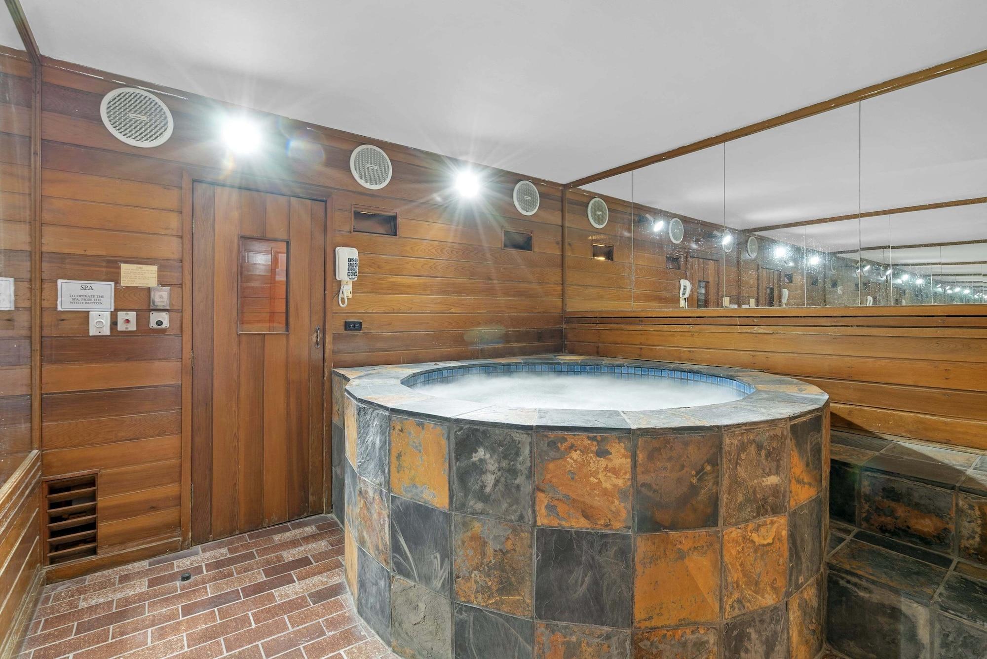 Spa Sherbourne Terrace Hotel