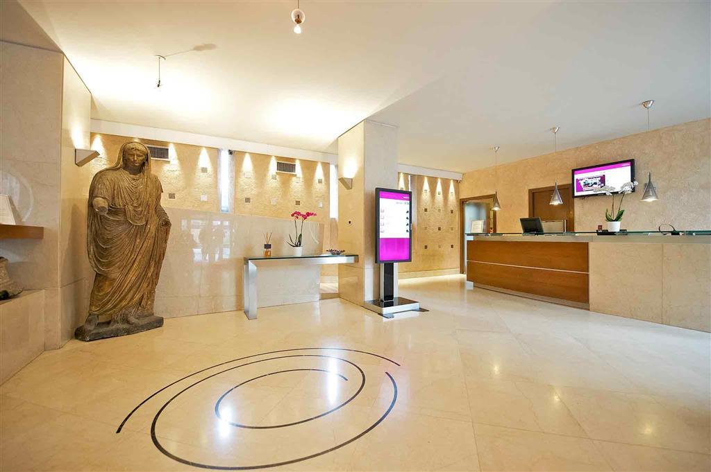 Vista Lobby Mercure Roma Centro Colosseo