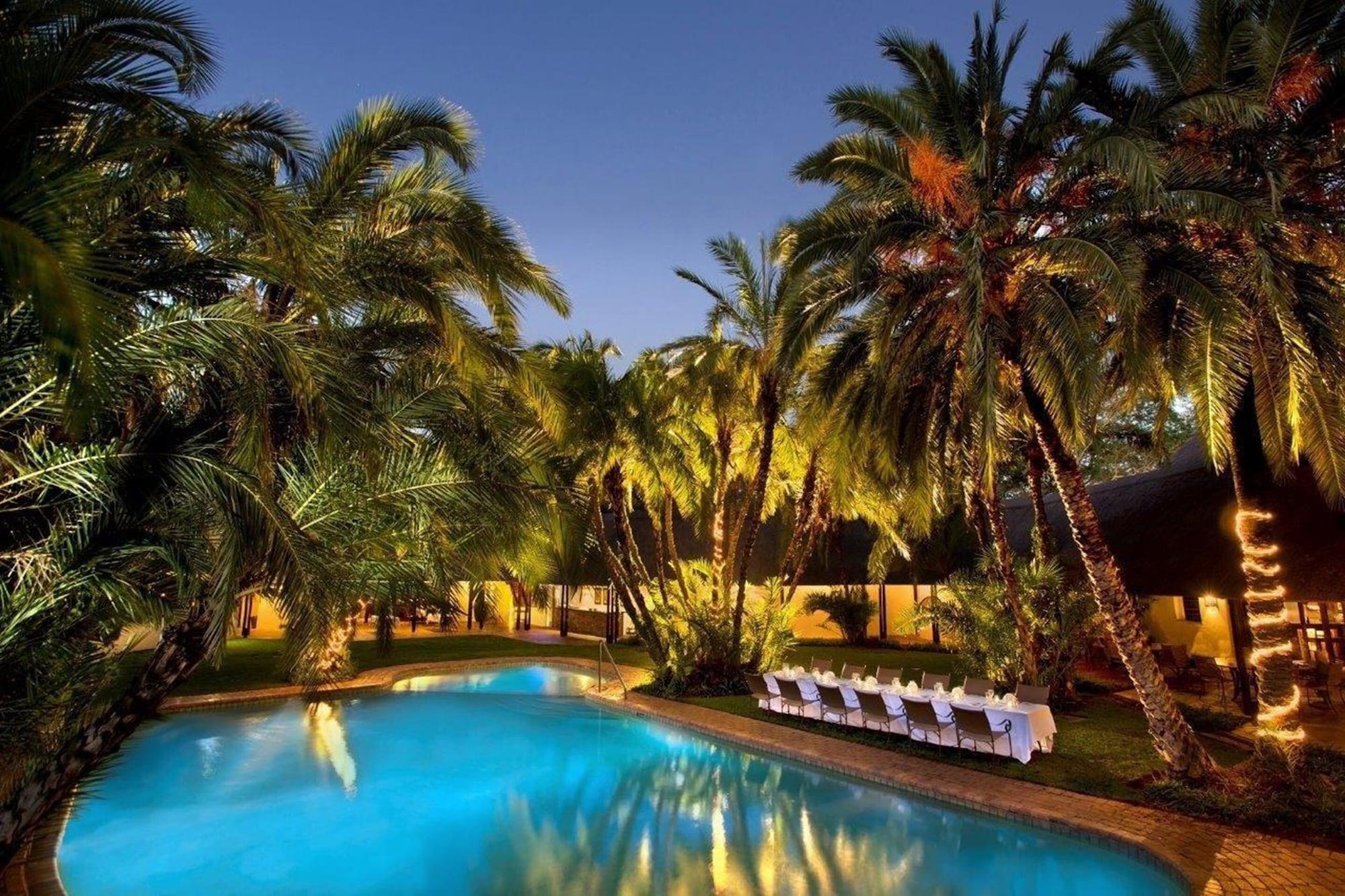 Vista Piscina Kwa Maritane Self-Catering Chalets