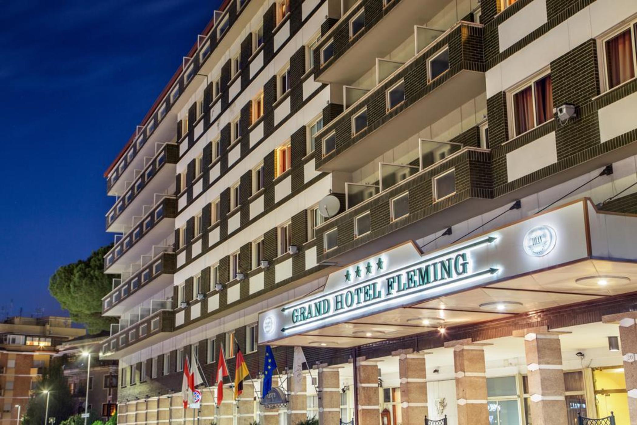 Vista Exterior Grand Hotel Fleming