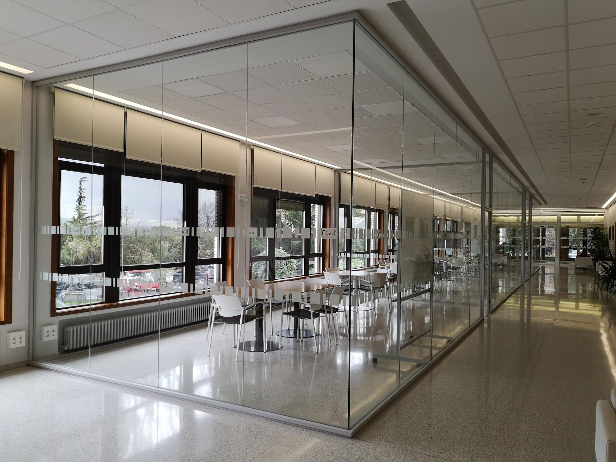 Vista Lobby Albergue Residencia Larraona