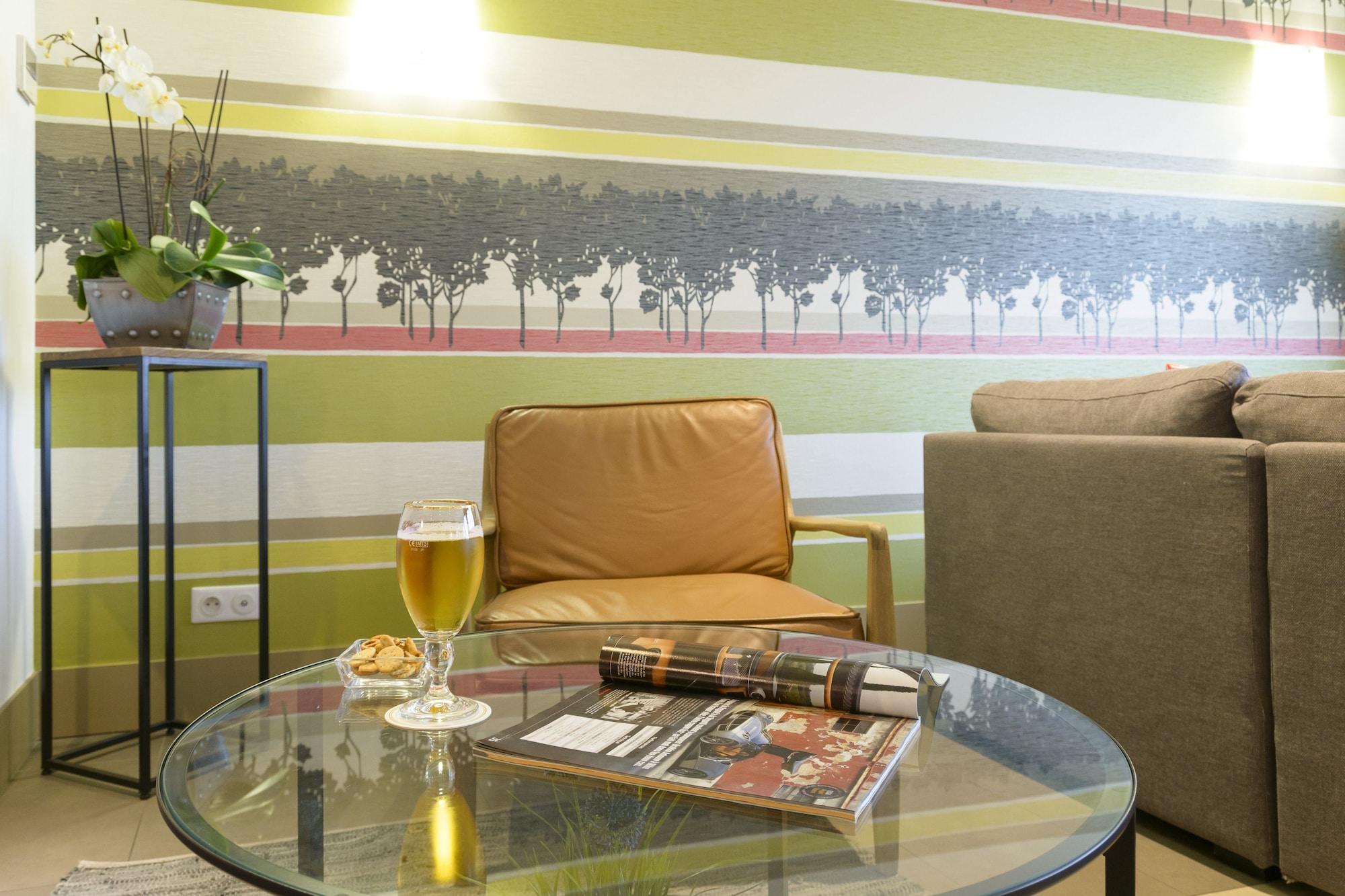 Bar/Salón Brit Hotel Reims Croix Blandin