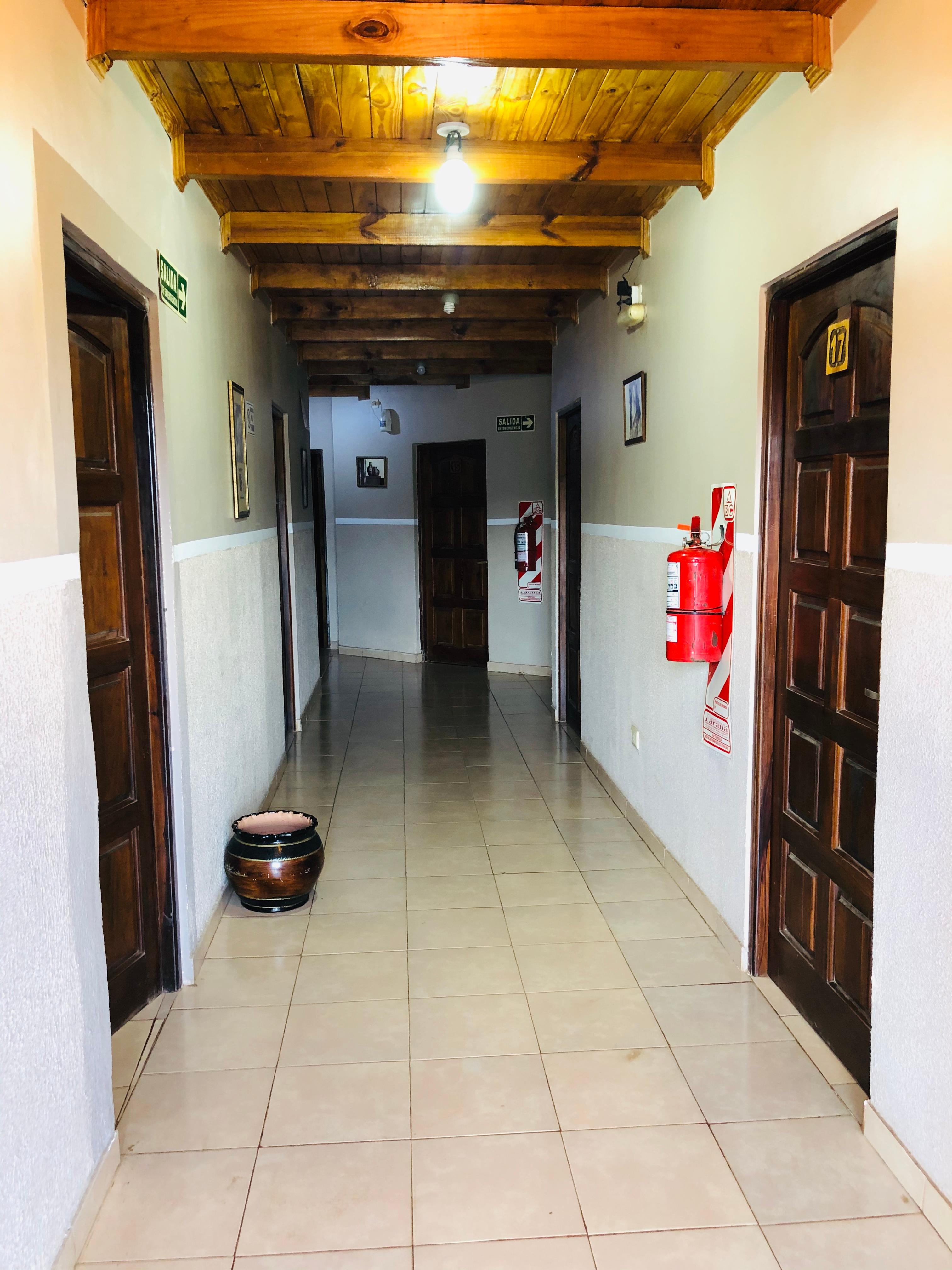 Varios La Familia Hotel