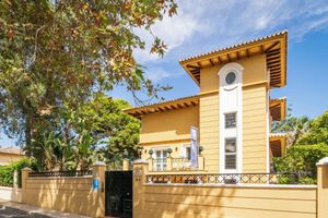 Alojamiento - BYPILLOW Villa Lorena