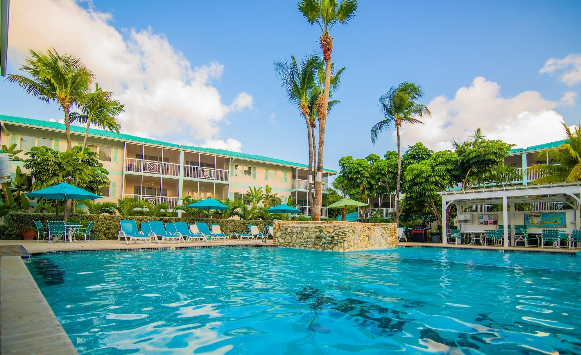 Vista Exterior Seven Mile Beach Resort & Club