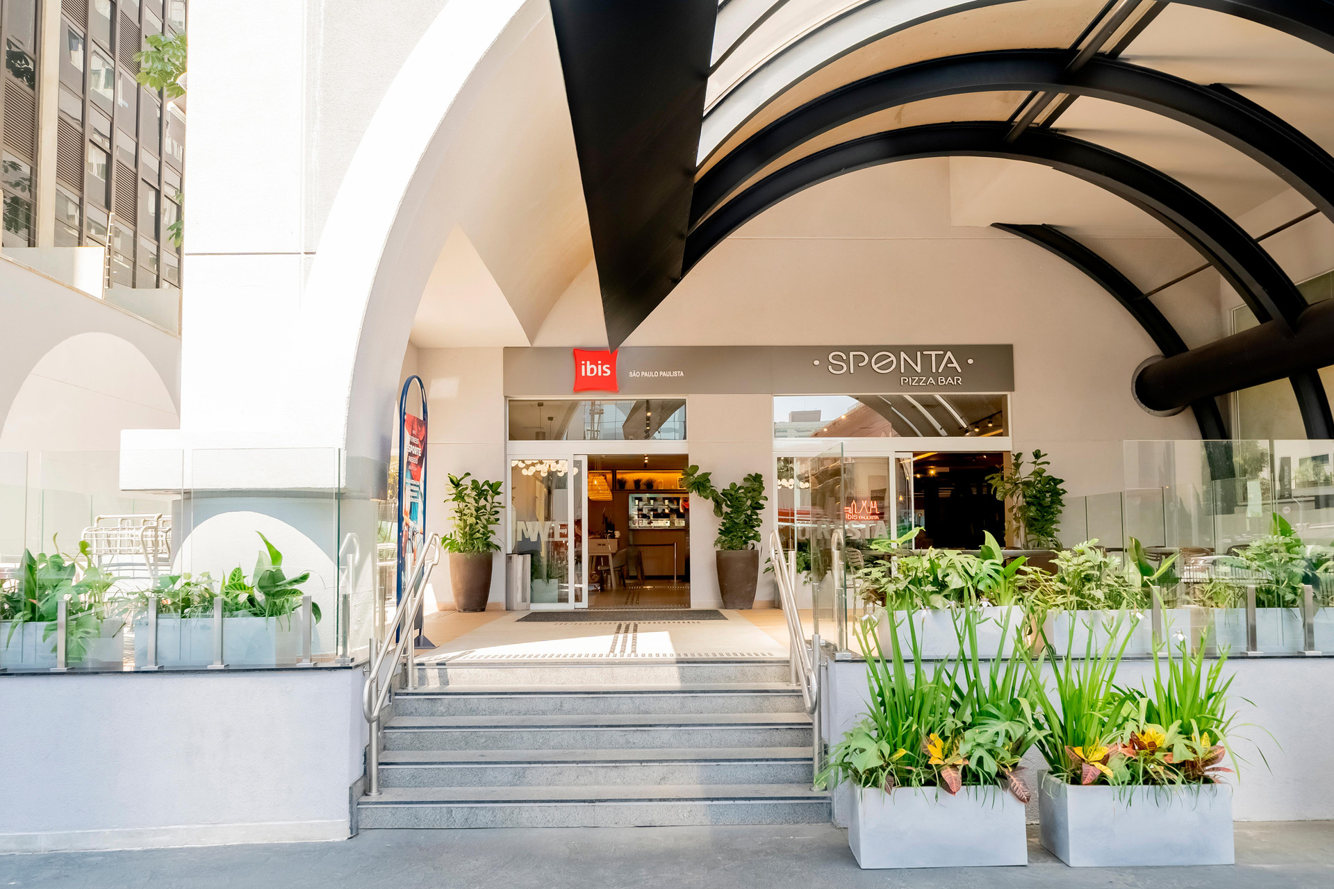 Vista Exterior ibis São Paulo Paulista