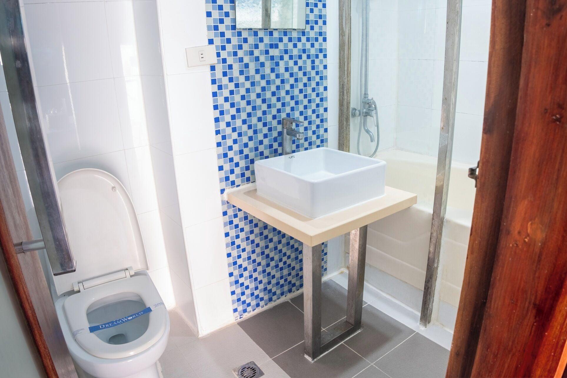 Equipamiento de Habitación Hotel DreamWorld Araneta Cubao