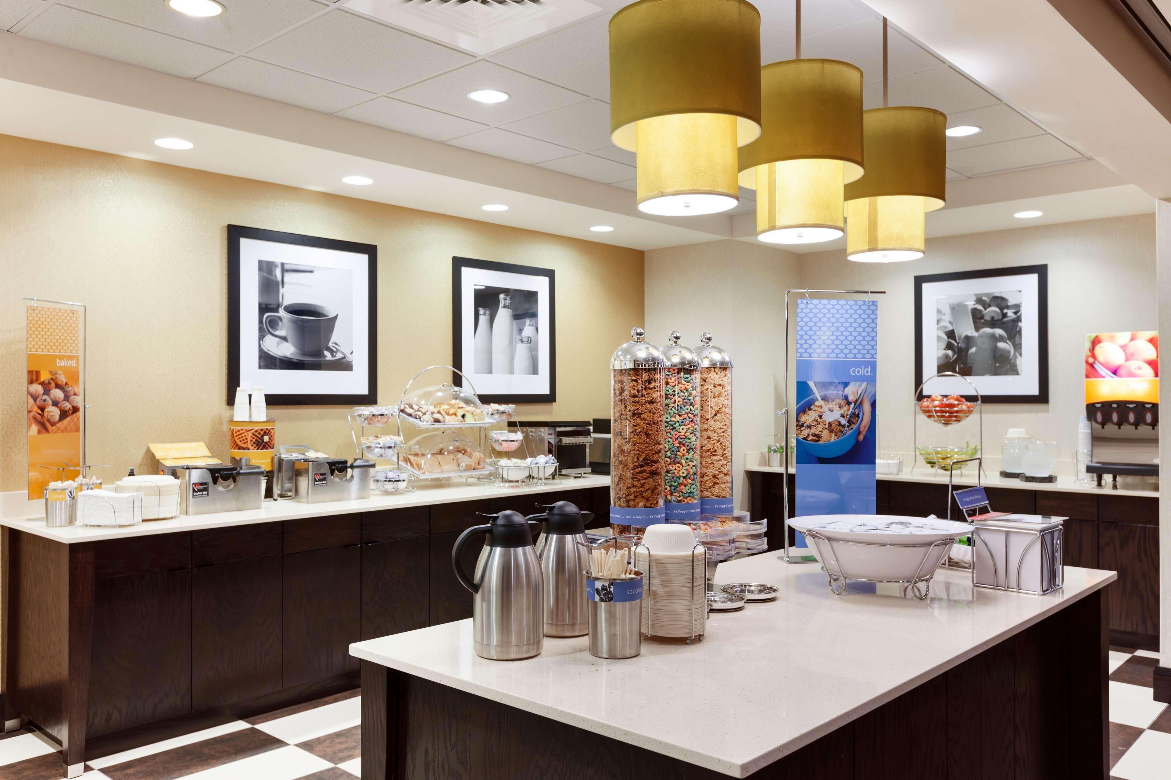 Restaurant Hampton Inn & Suites Camp Springs/Andrews AFB