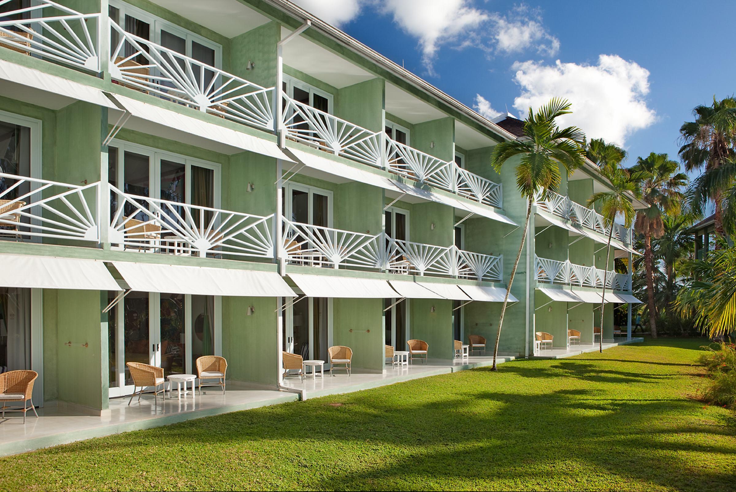 Vista Exterior Couples Negril All Inclusive