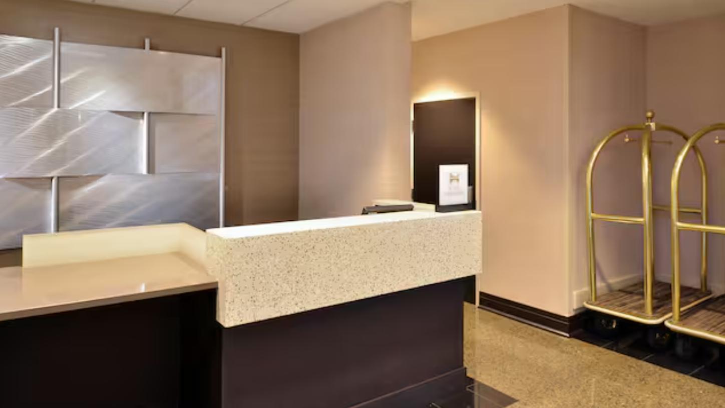 Vista Exterior Hotel Belvoir Springfield
