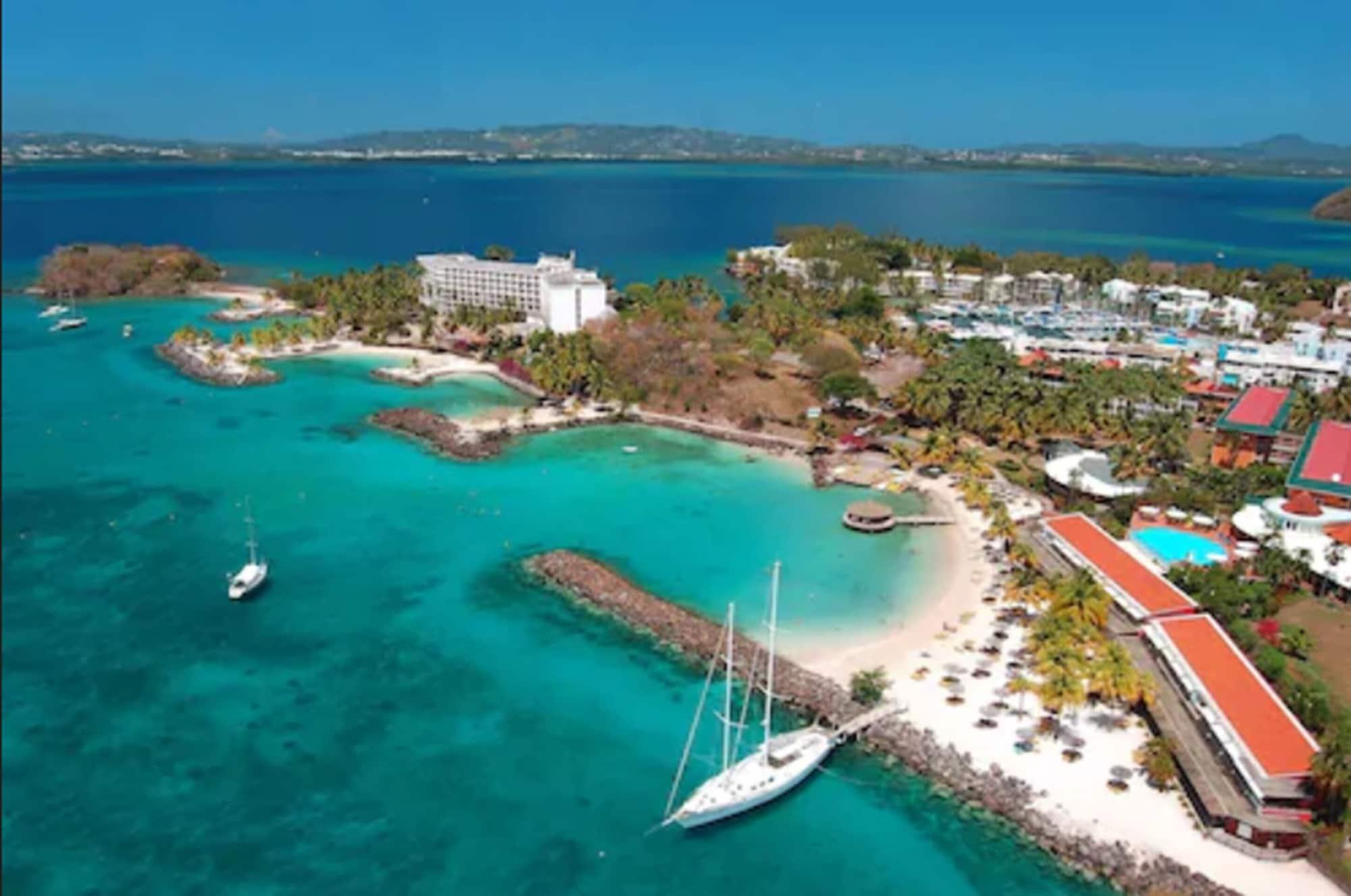 Vista Exterior Hotel Bakoua Les Trois Ilets