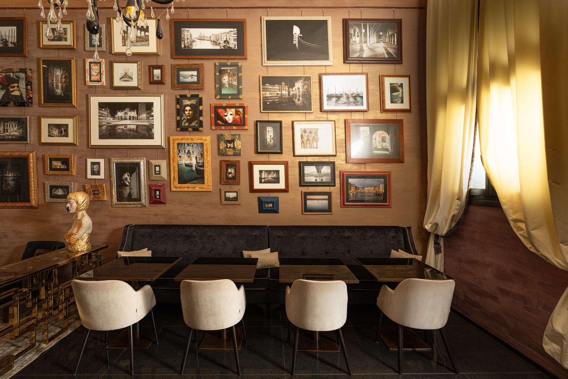Restaurant The Venice Times Hotel, Vignette Collection by IHG