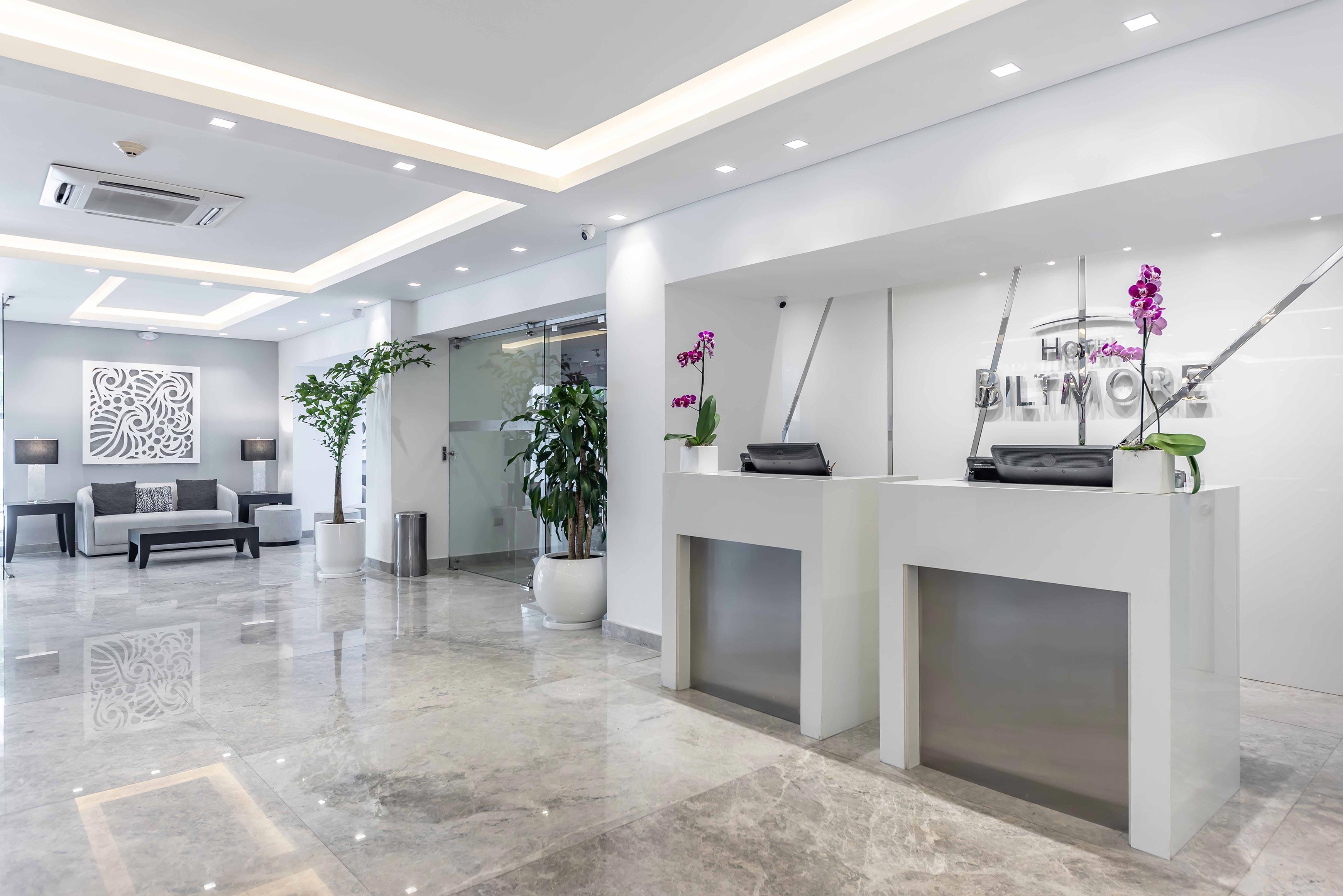 Vista Lobby Biltmore