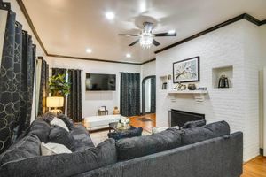 Alquiler Vacacional - Updated Greenwood Cottage Apt < 1 Mi to Dtwn!