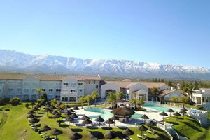 Alojamiento - Howard Johnson Resort Spa