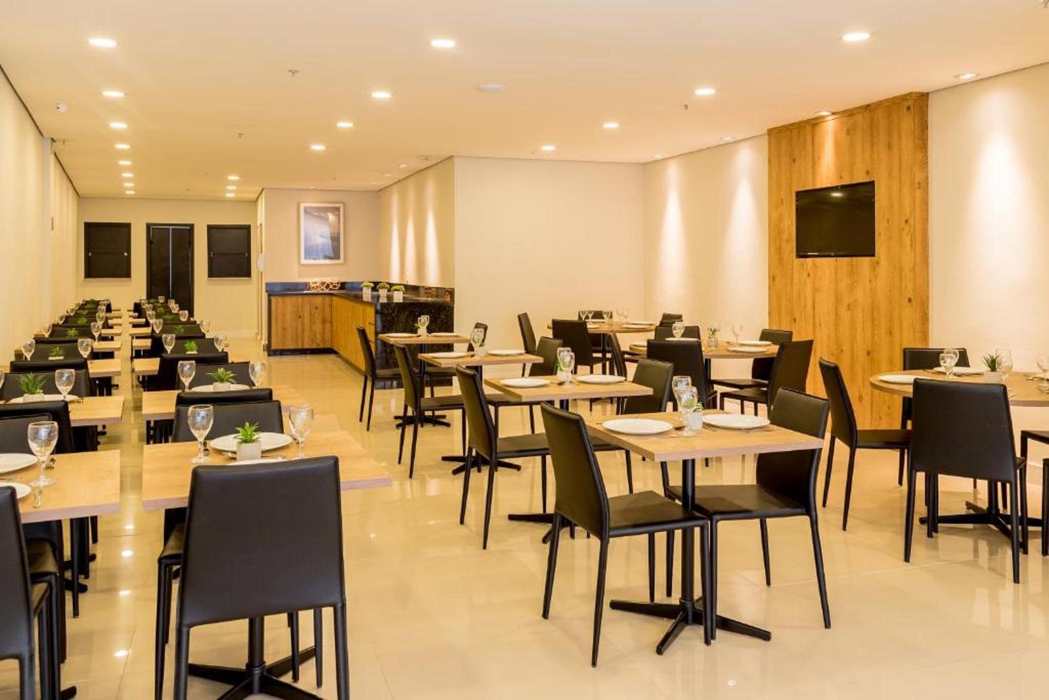 Bar/Salón Bristol Easy Hotel - Rio Bonito
