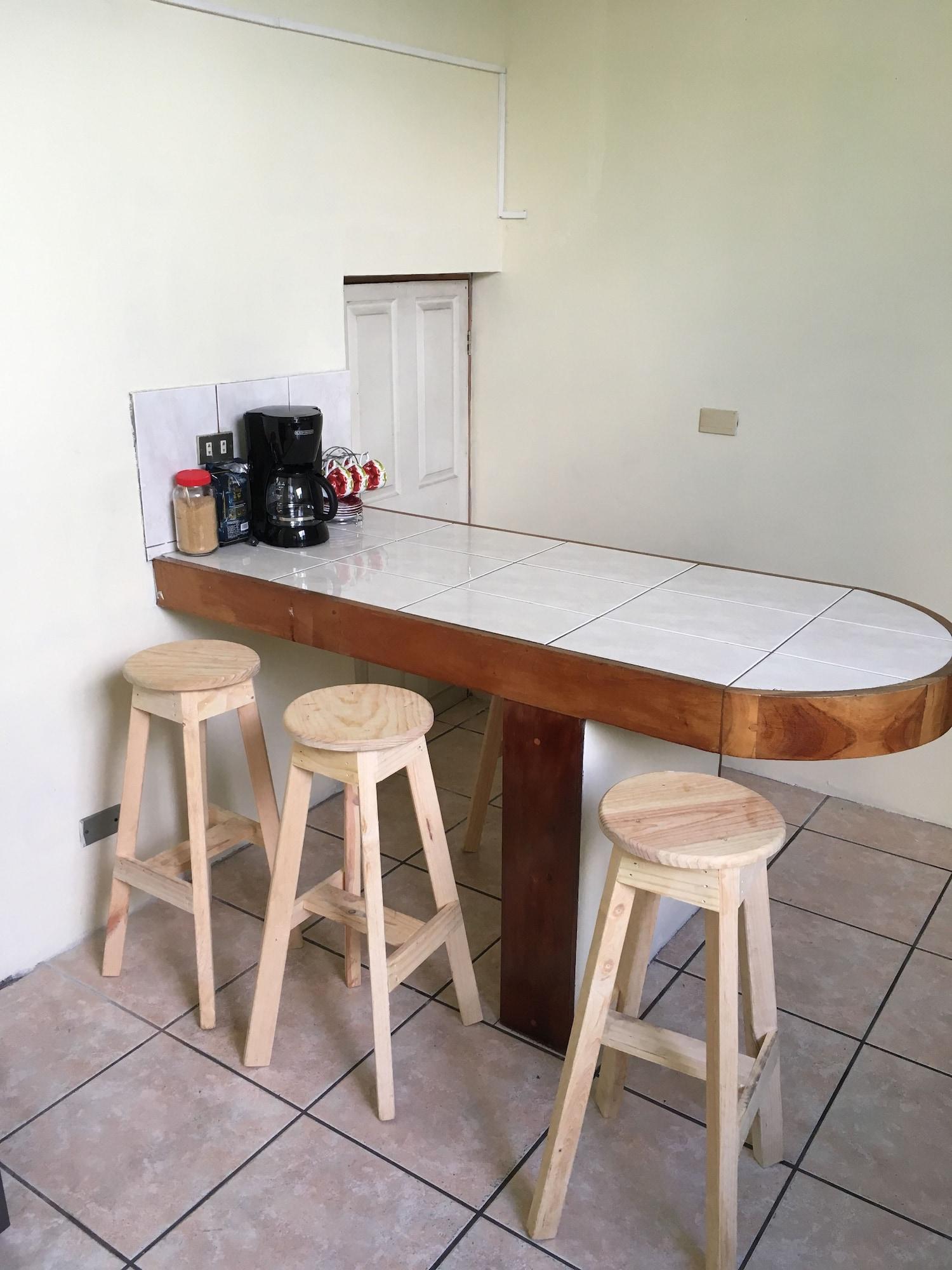 Restaurant Global airport bed and breakfast