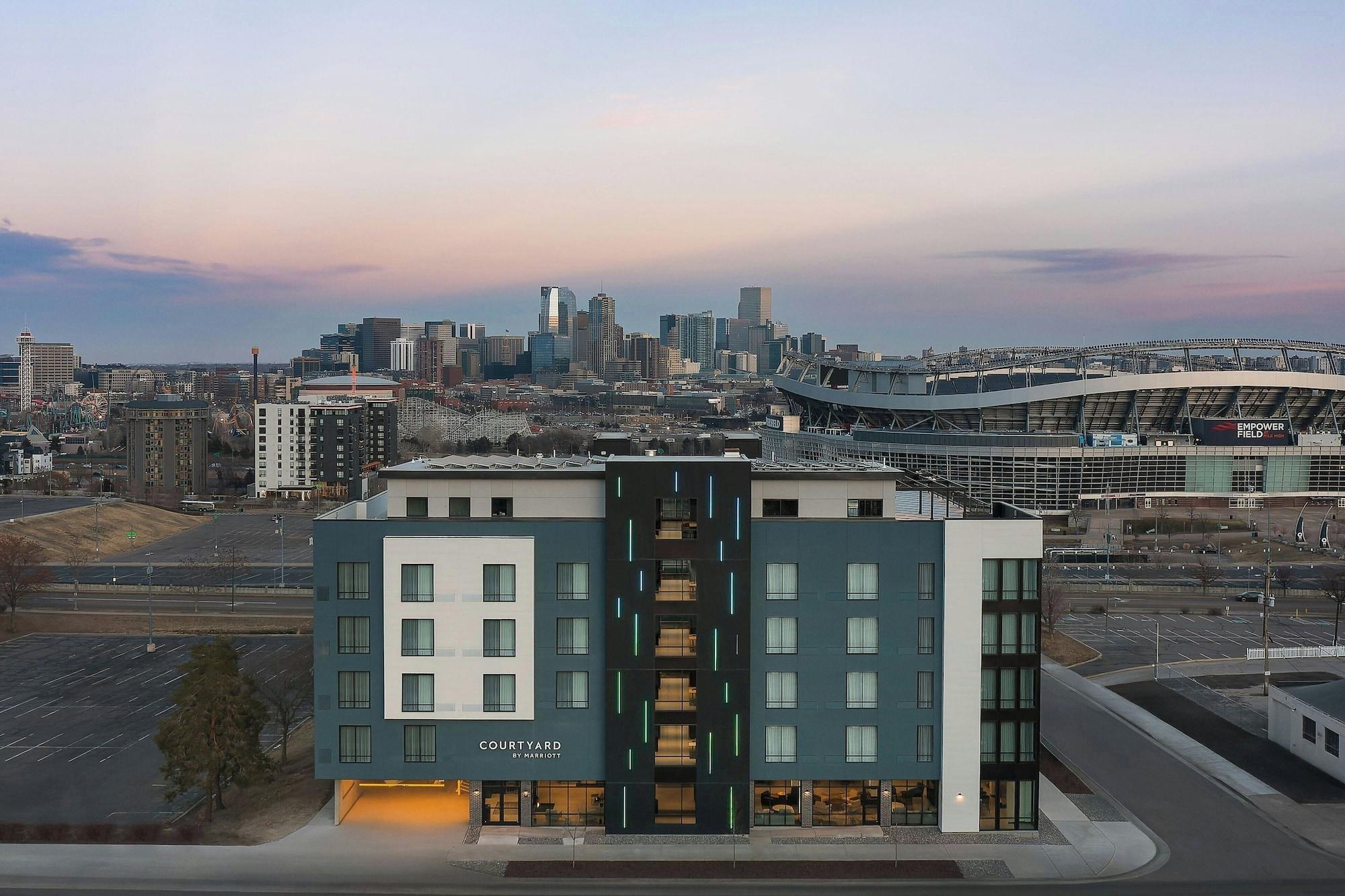 Varios Courtyard by Marriott Denver Downtown West