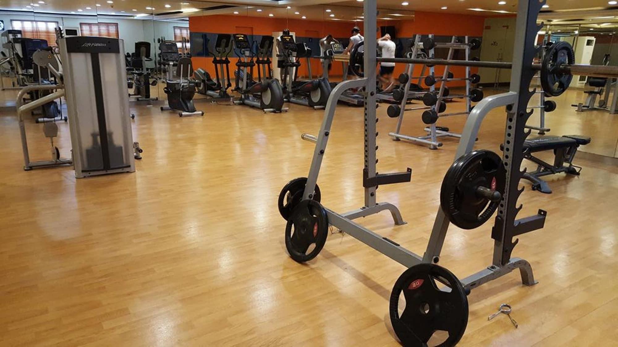 Gimnasio Morgan Suites