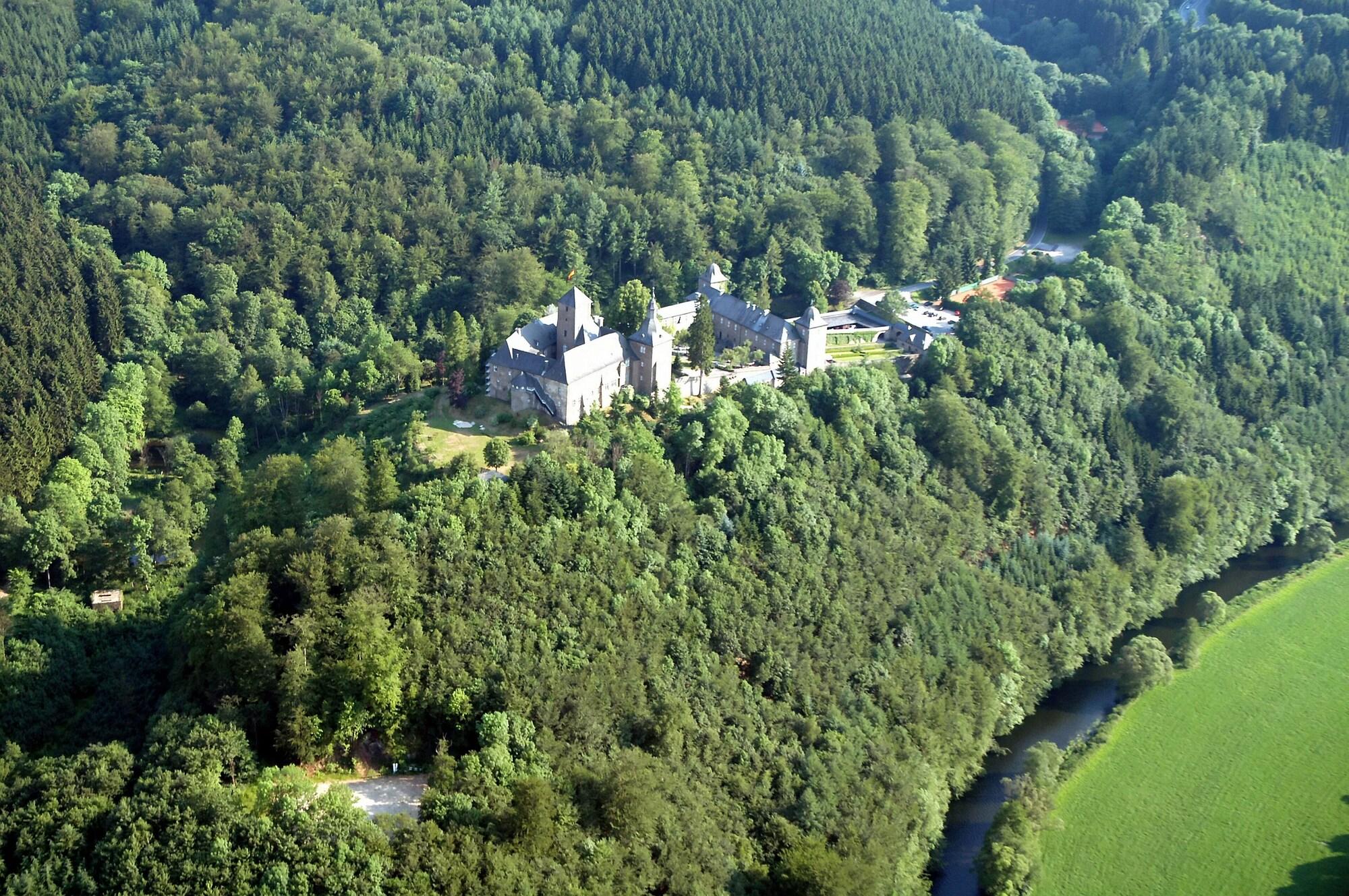 Vista Exterior Burghotel Schnellenberg