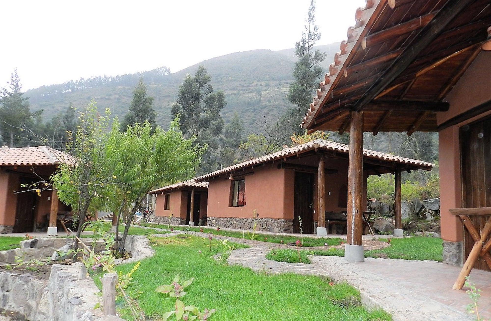 Varios Cantua Hotel
