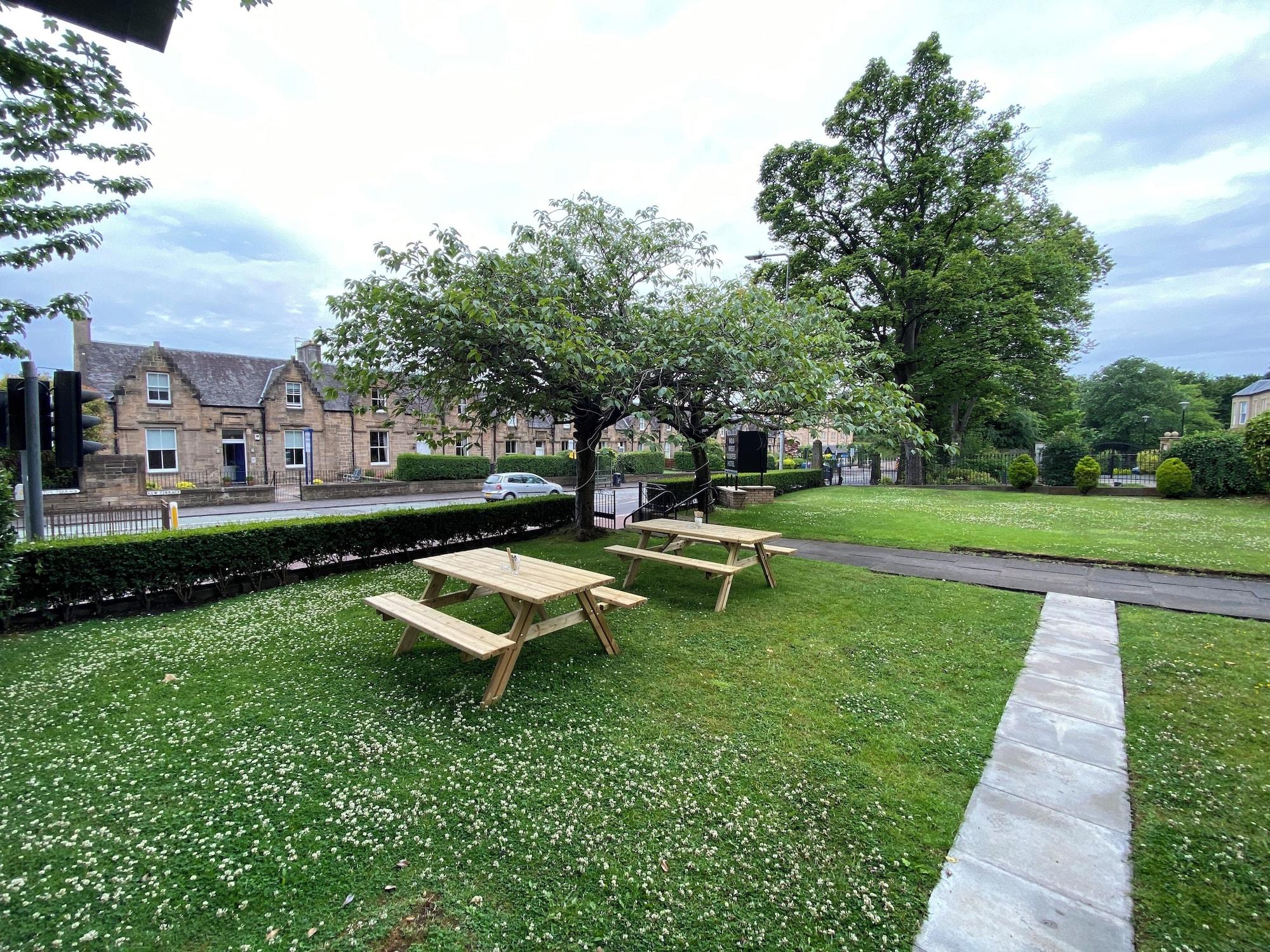 Equipamiento de Habitación No 6 West Coates