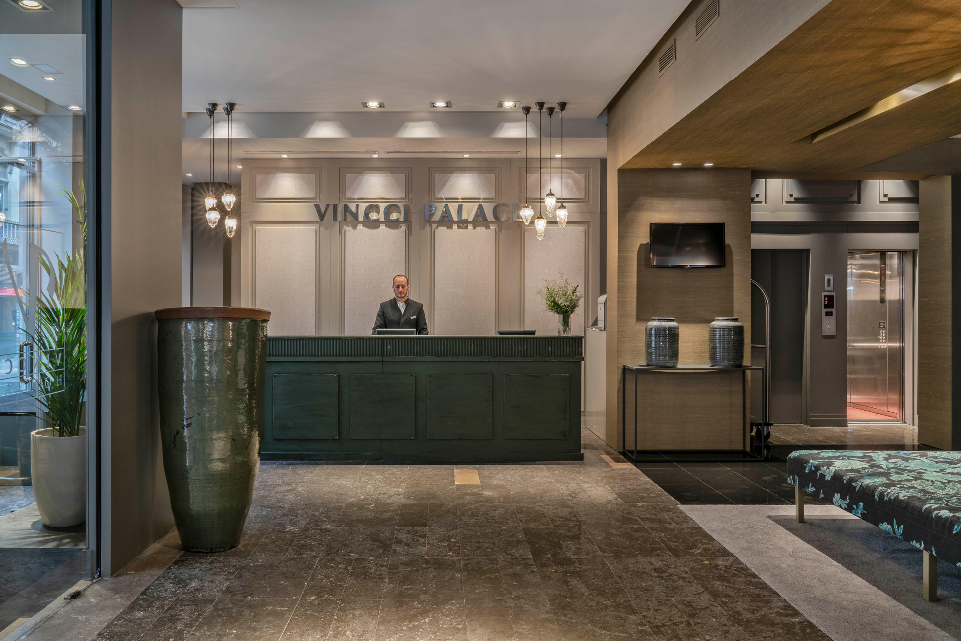Vista Lobby Vincci Palace Hotel