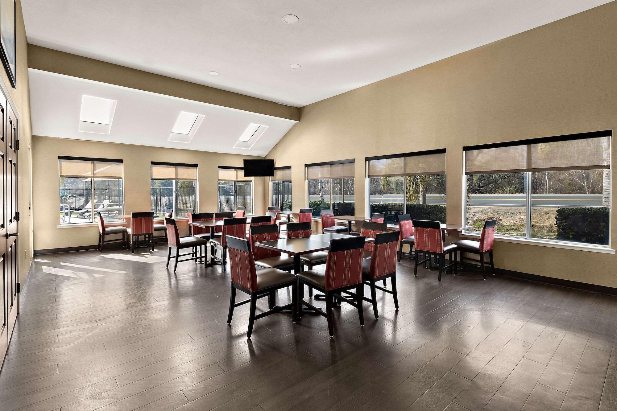 Restaurant Comfort Inn & Suites Sequoia/Kings Canyon
