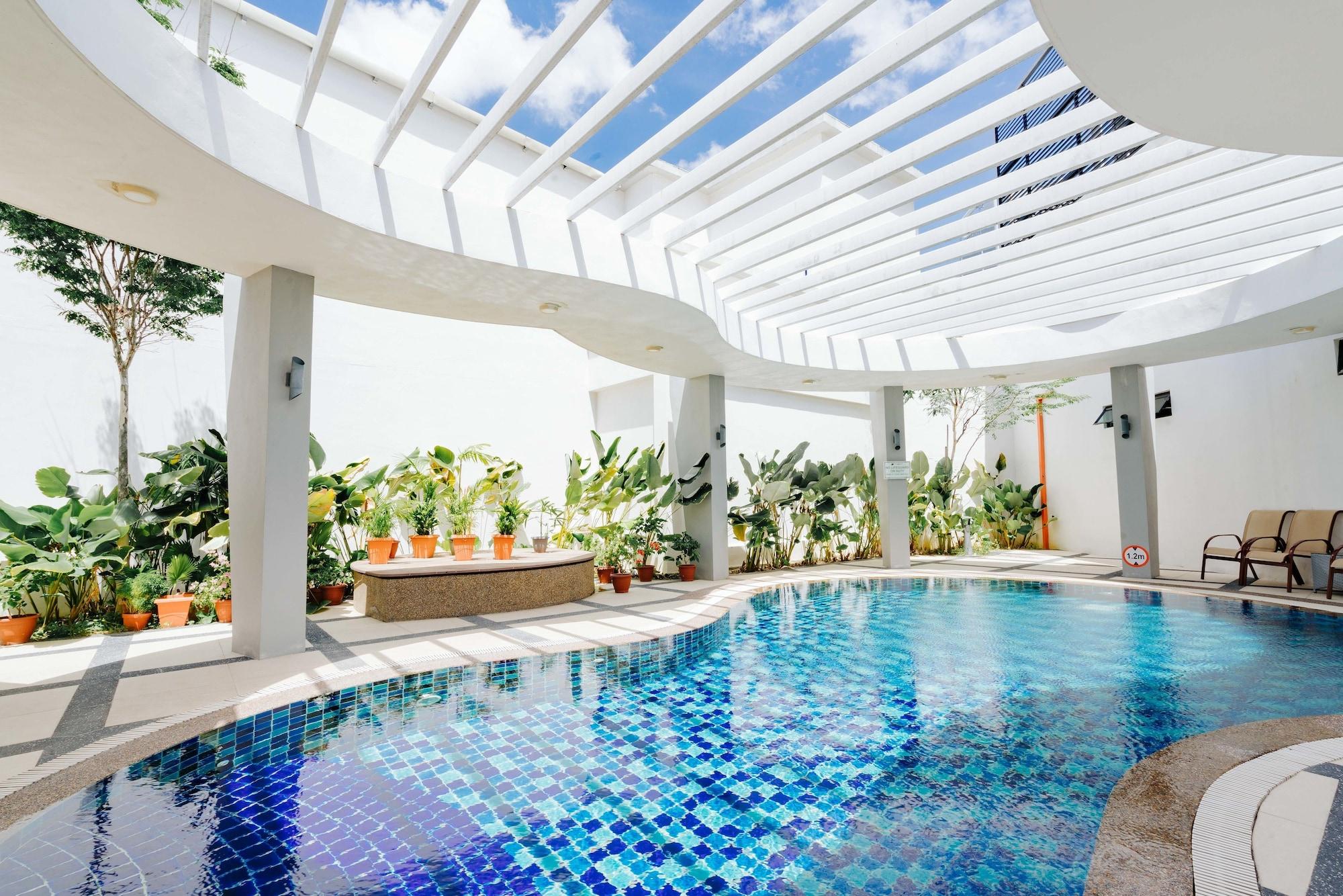 Vista Piscina Raia Hotel & Convention Centre Alor Setar