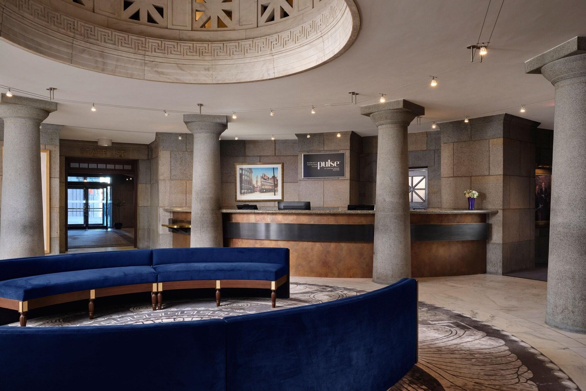 Vista Lobby Marriott Vacation Club at Custom House, Boston