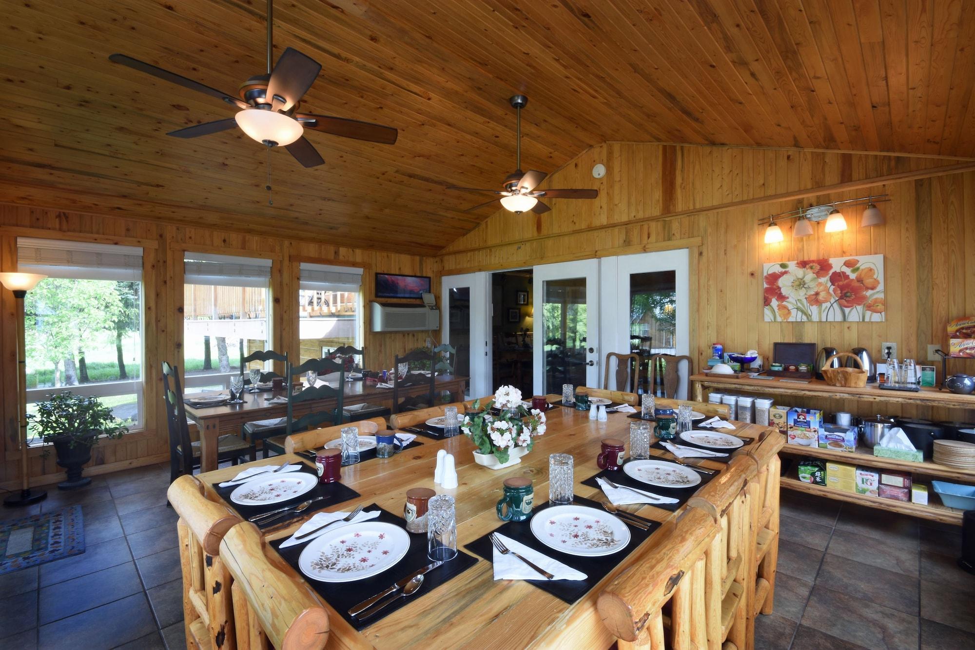 Varios Bad Rock Bed and Breakfast Inn