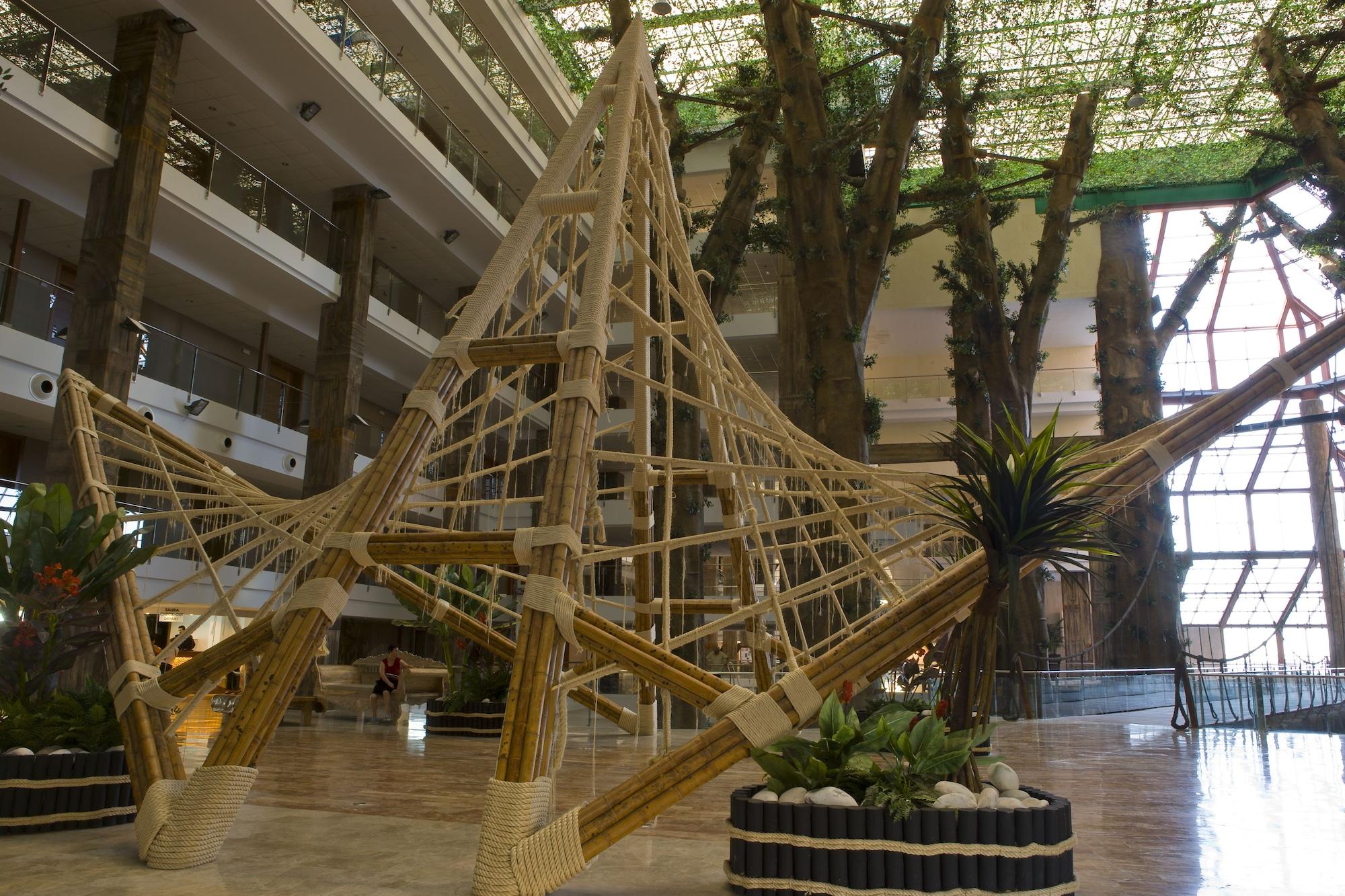 Vista Lobby Holiday World Polynesia