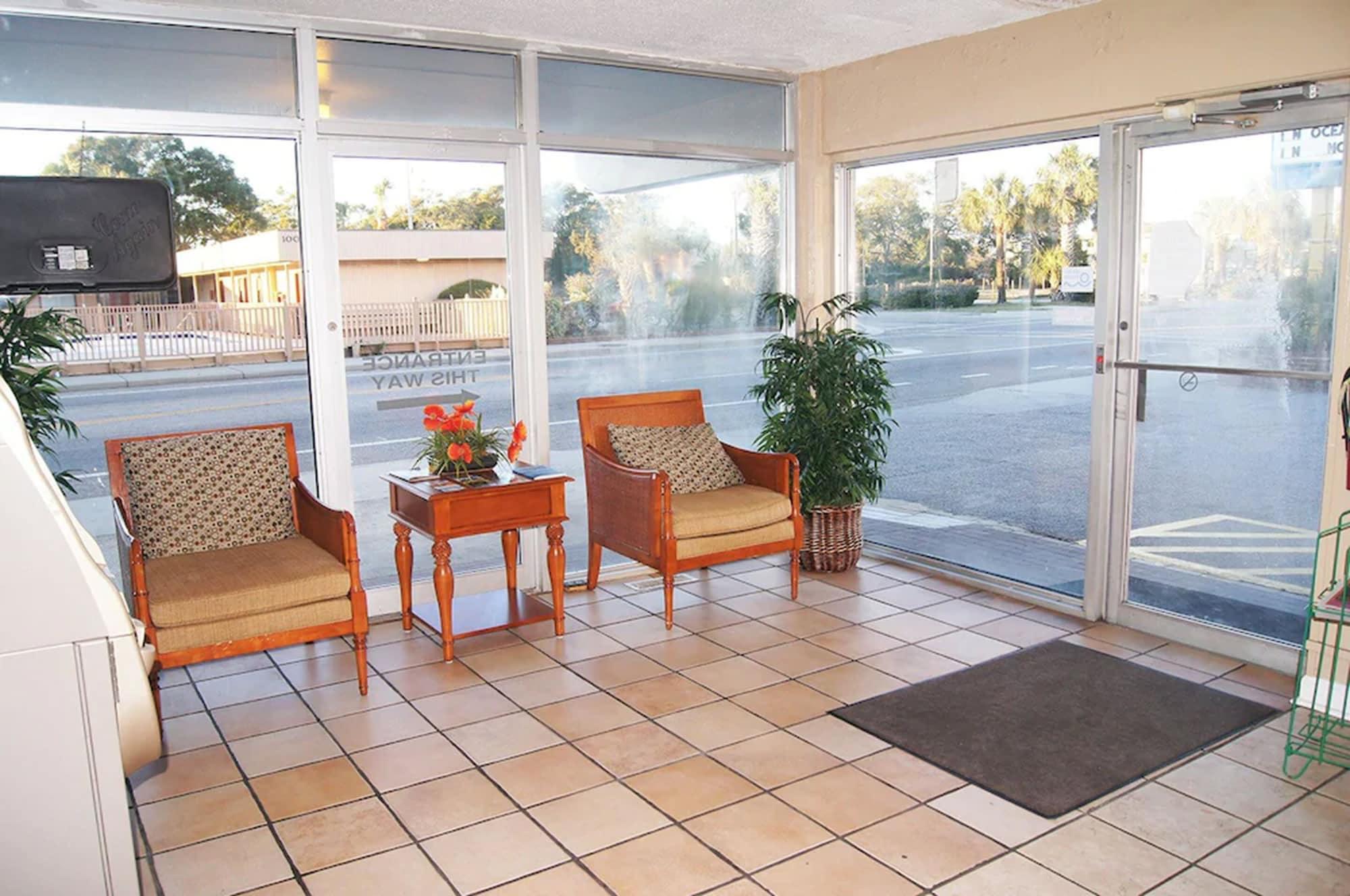 Vista Lobby Polynesian Beach & Golf Resort