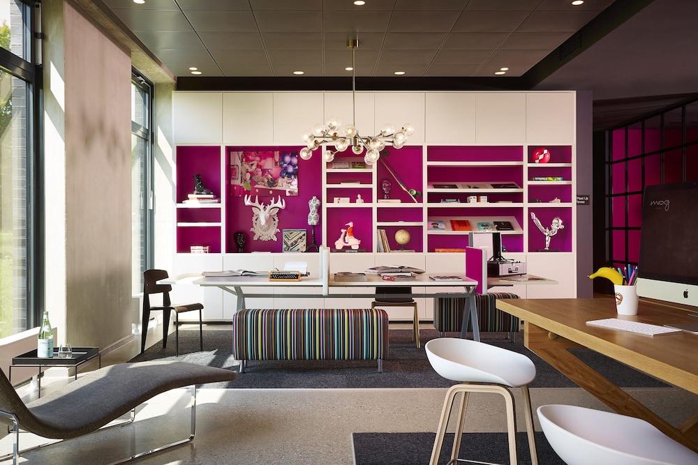 Hotel Moxy Berlin Ostbahnhof