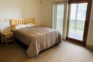 Alquiler Vacacional - Lower unit with 400 ft of frontage and close to town
