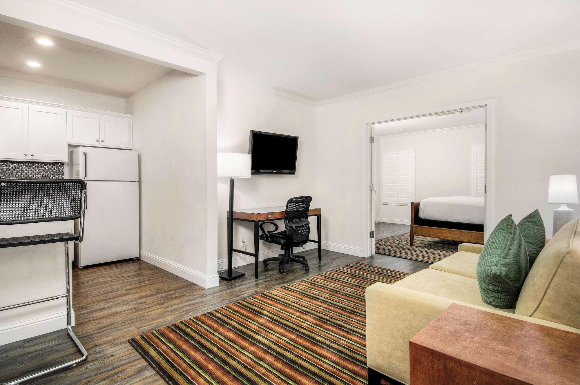 Habitación Aggie Inn, Ascend Hotel Collection