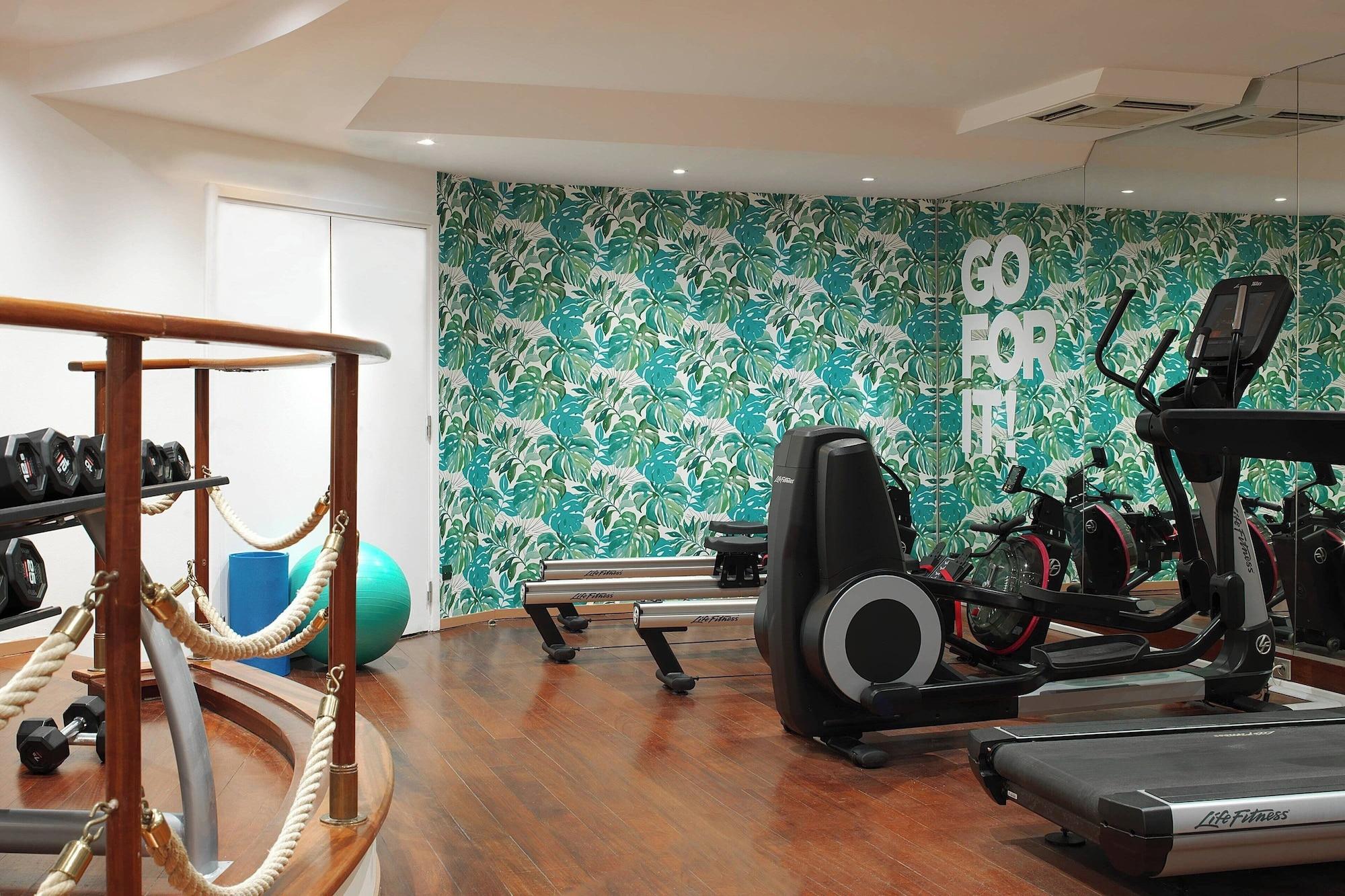 Gimnasio Renaissance Paris La Defense Hotel