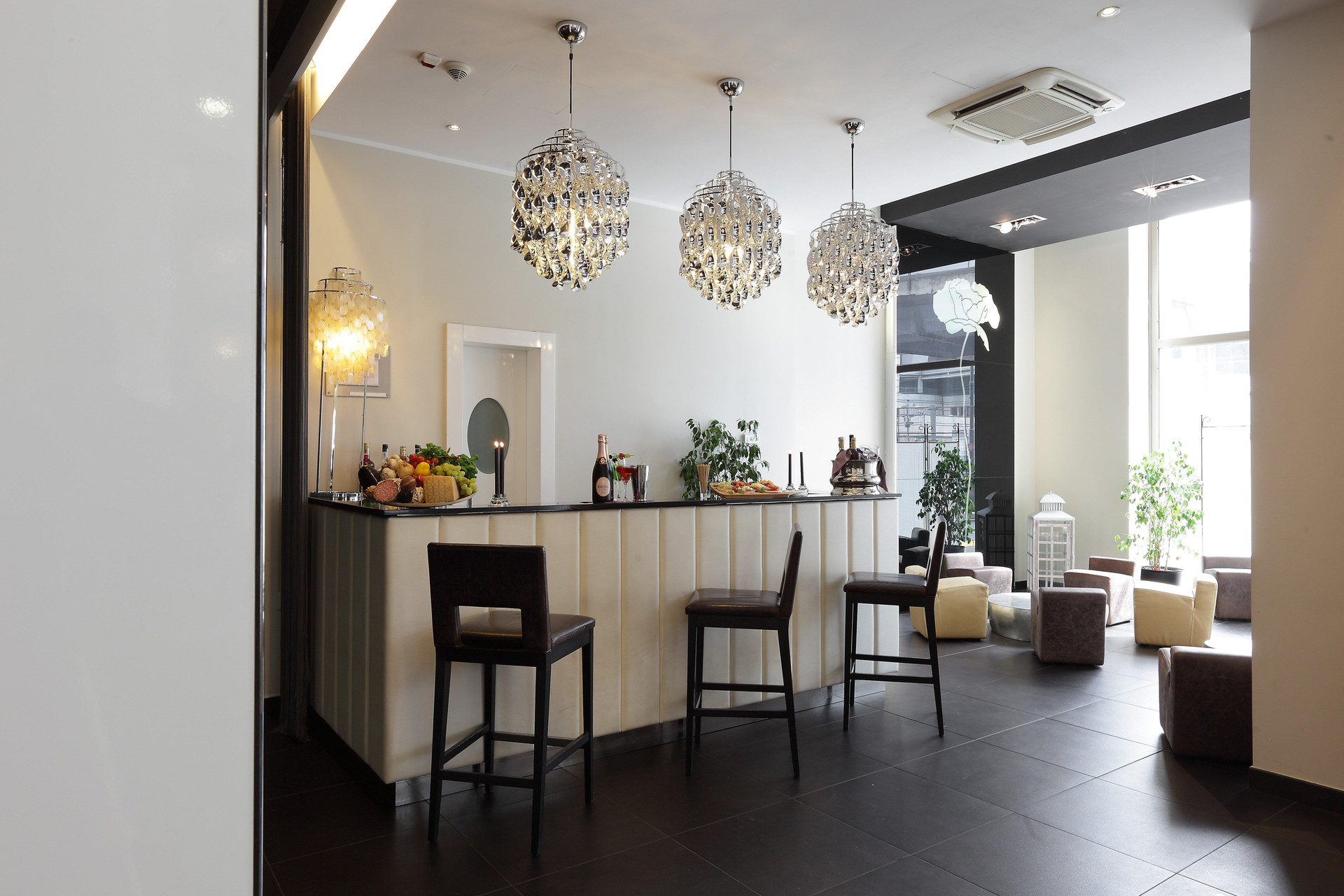 Bar/Salón Holiday Inn Genoa City by IHG