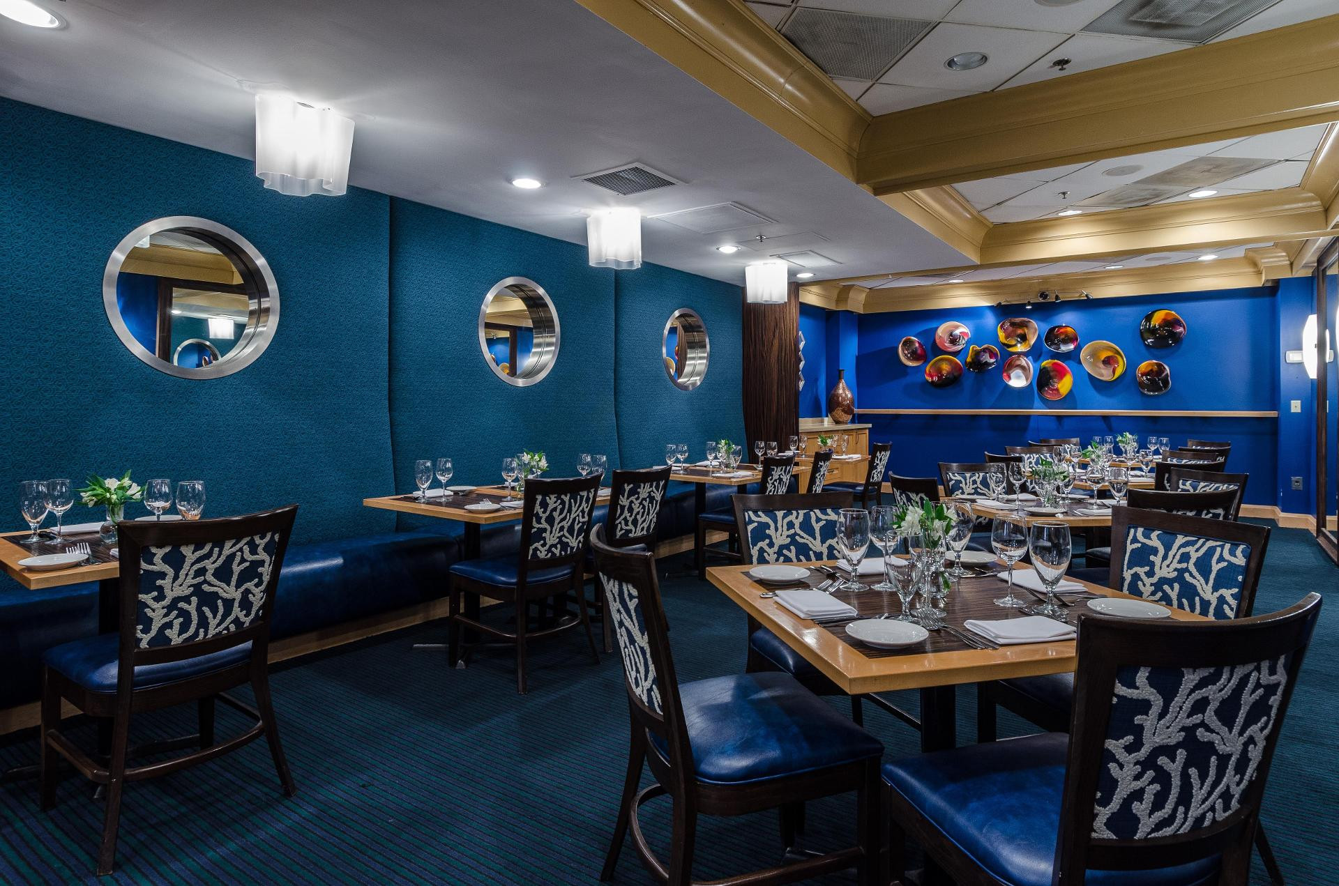 Restaurant Beacon Hotel & Corporate Quarters
