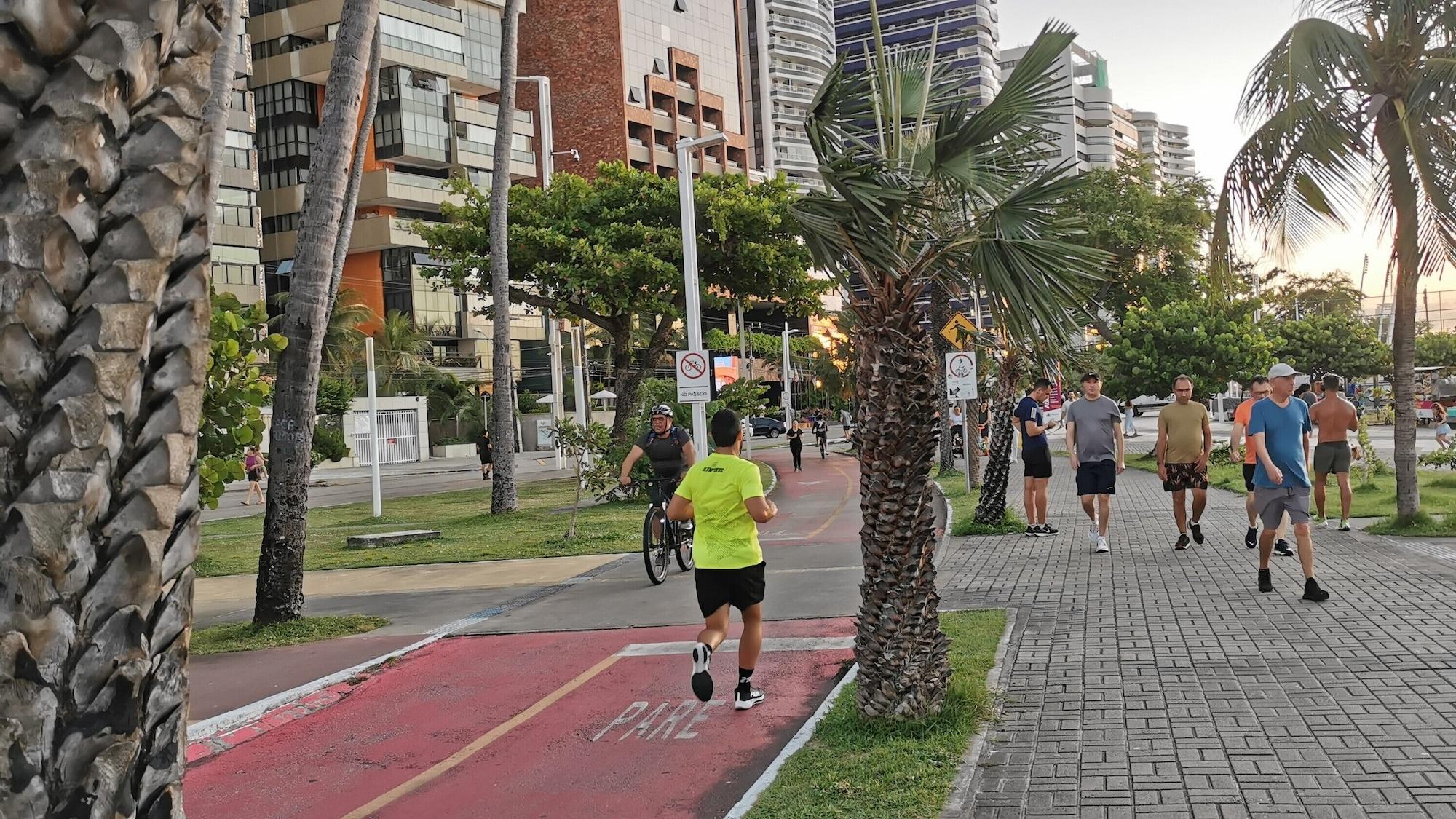 Gimnasio SEAFLATS Iate Plaza Hotel