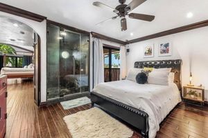 Alquiler Vacacional - “THE WHITE LOTUS” Balinese-inspired Fort Lauderdale Beach retreat