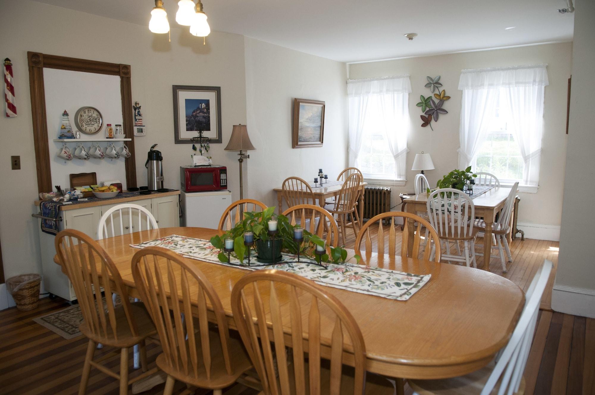 Restaurant Candlebay Inn