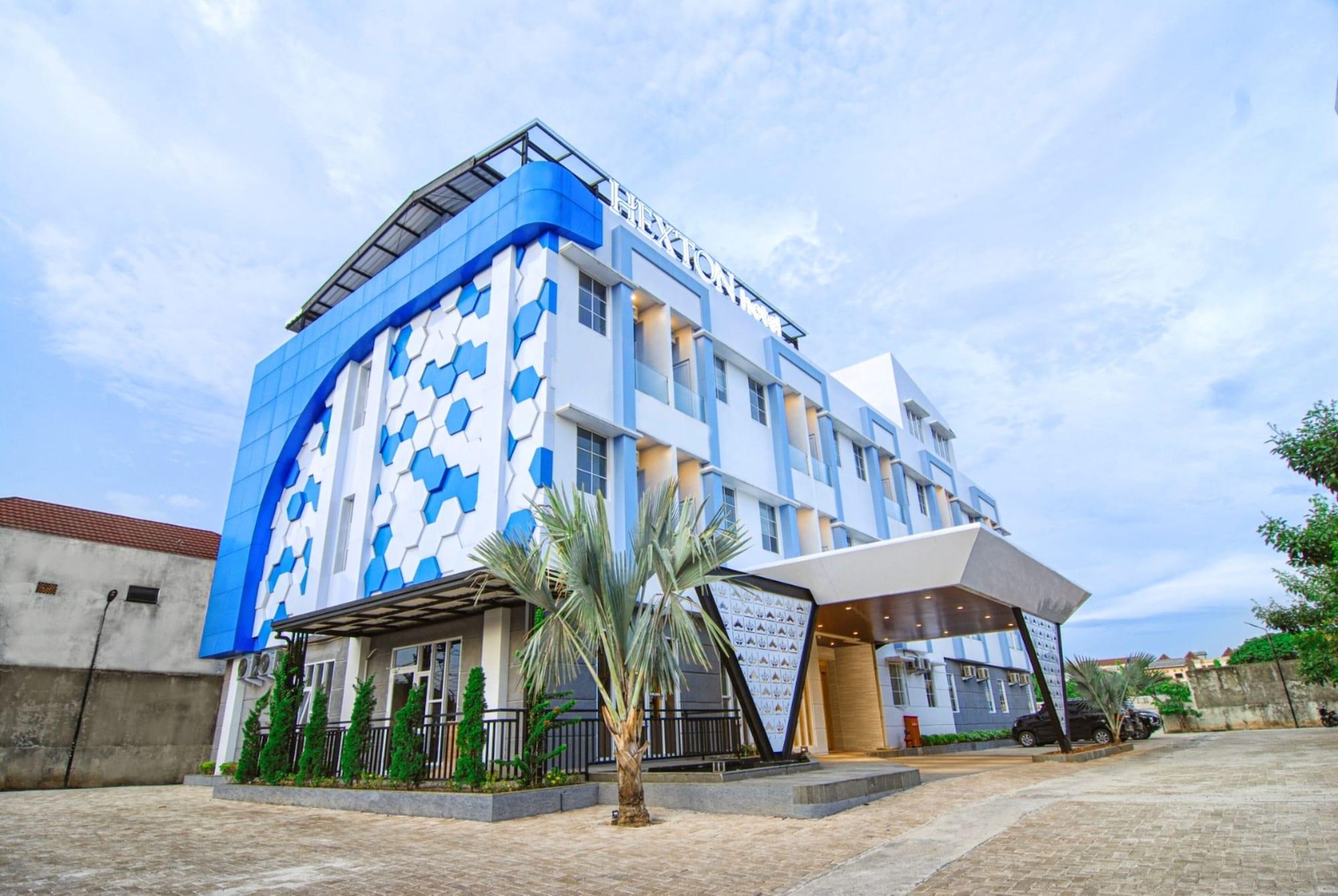 Vista Exterior Hexton Hotel Lampung by Amazing