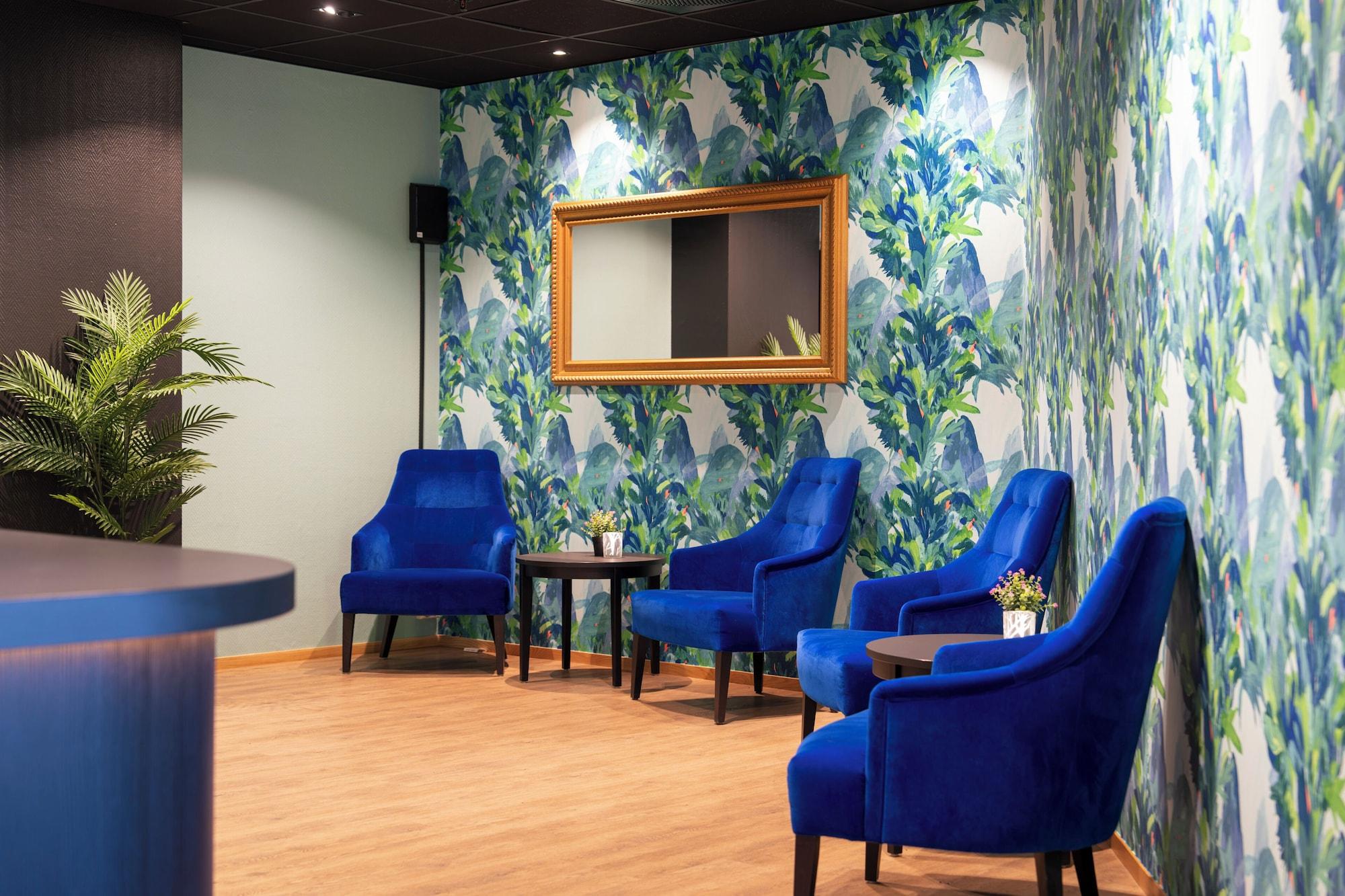 Vista Lobby Thon Hotel Verdal